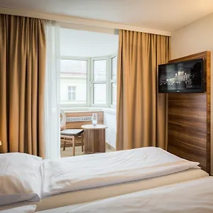 Enziana Hotell